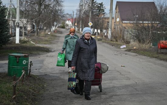 Russia Ukraine Kursk Attack Evacuees