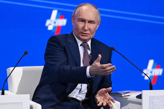 Russia Putin RSPP Congress