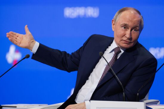 Russia Putin RSPP Congress