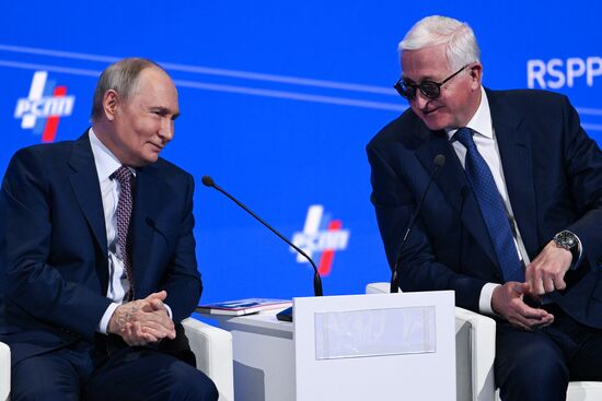 Russia Putin RSPP Congress