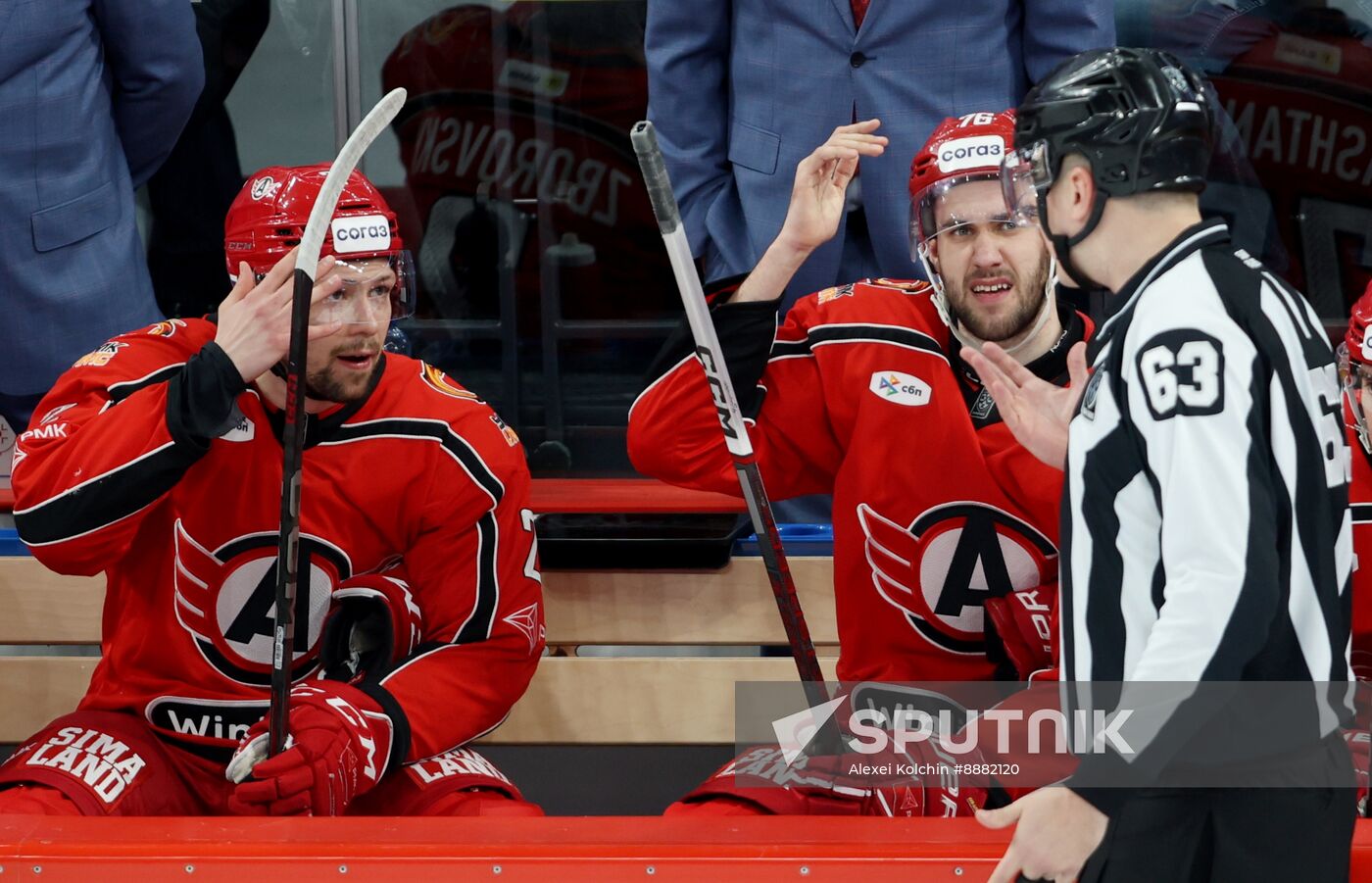 Russia Ice Hockey Kontinental League Avtomobilist  — Salavat Uylaev