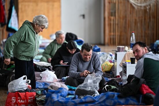 Russia Ukraine Kursk Attack Evacuees