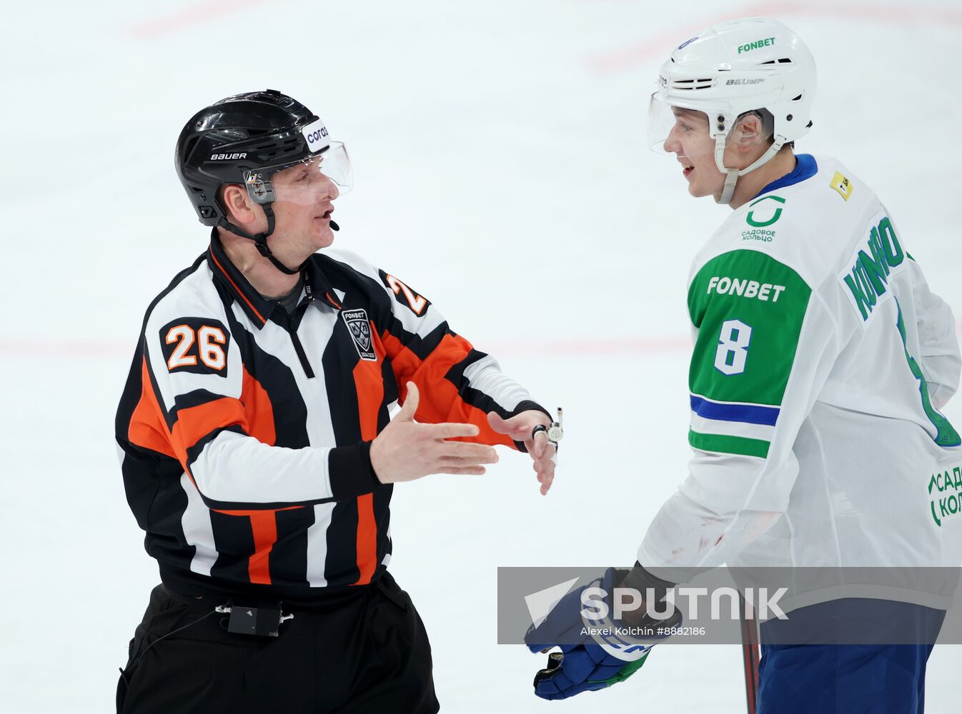 Russia Ice Hockey Kontinental League Avtomobilist  — Salavat Uylaev