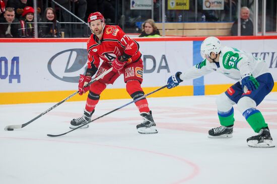 Russia Ice Hockey Kontinental League Avtomobilist  — Salavat Uylaev