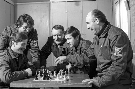 Teacher and mentor Viktor Safronov