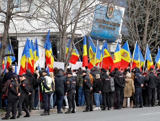 Moldova Opposition Politician Court Rally