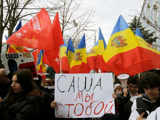 Moldova Opposition Politician Court Rally