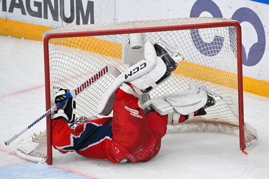 Russia Ice Hockey Kontinenal League CSKA - Lokomotiv