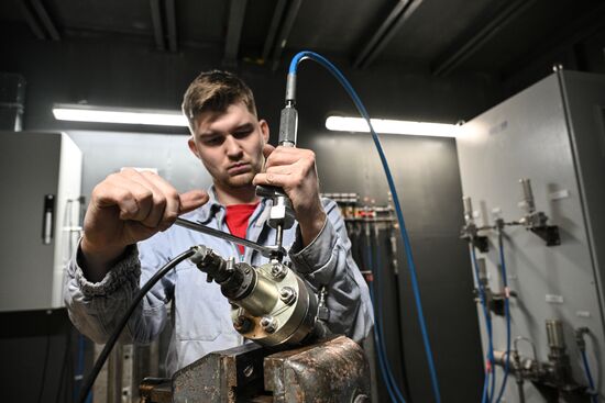 Russia Space Rocket Engine Manufacturing