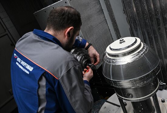 Russia Space Rocket Engine Manufacturing