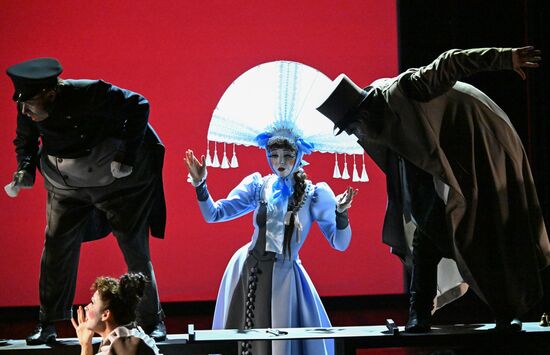 Russia Theatre Marriage