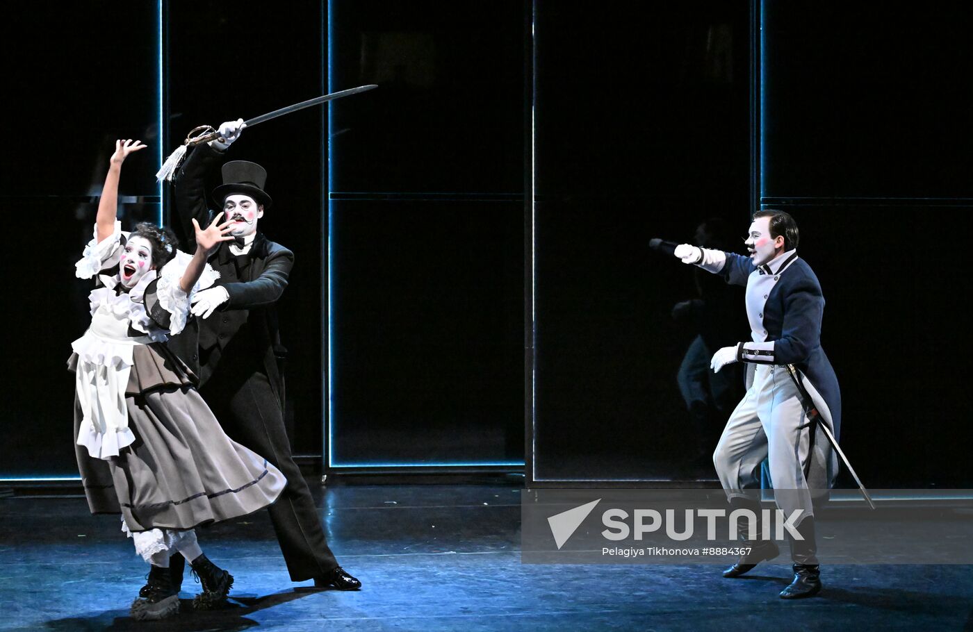 Russia Theatre Marriage