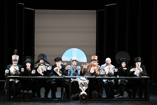 Russia Theatre Marriage