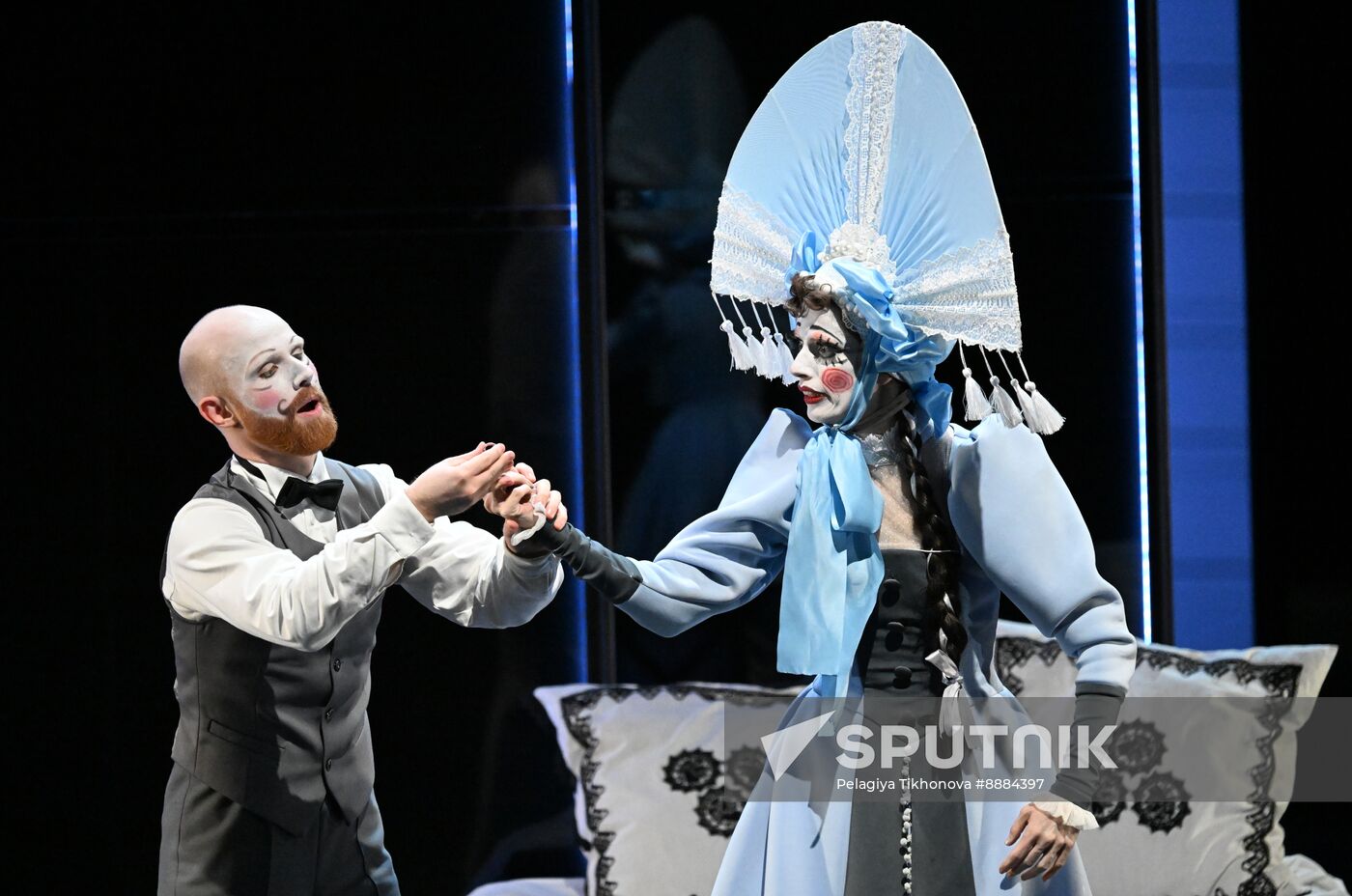 Russia Theatre Marriage
