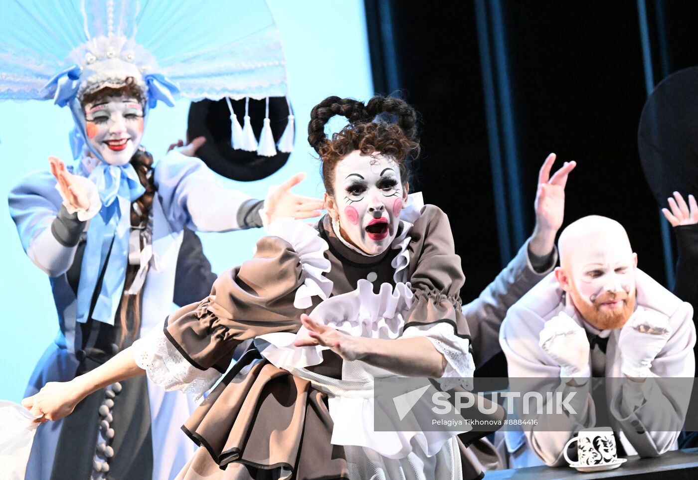 Russia Theatre Marriage