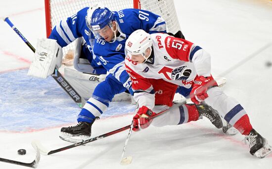 Russia Ice Hockey Kontinental League Dynamo - Lokomotiv