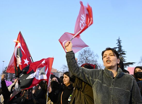 Turkey Opposition Arrest Protests
