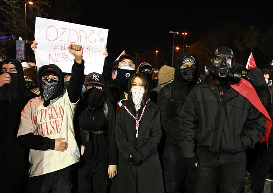 Turkey Opposition Arrest Protests