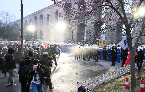 Turkey Opposition Arrest Protests