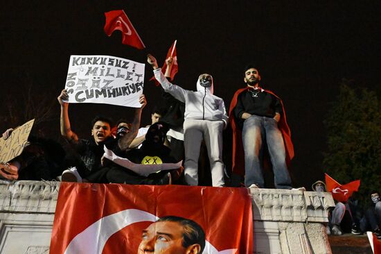 Turkey Opposition Arrest Protests