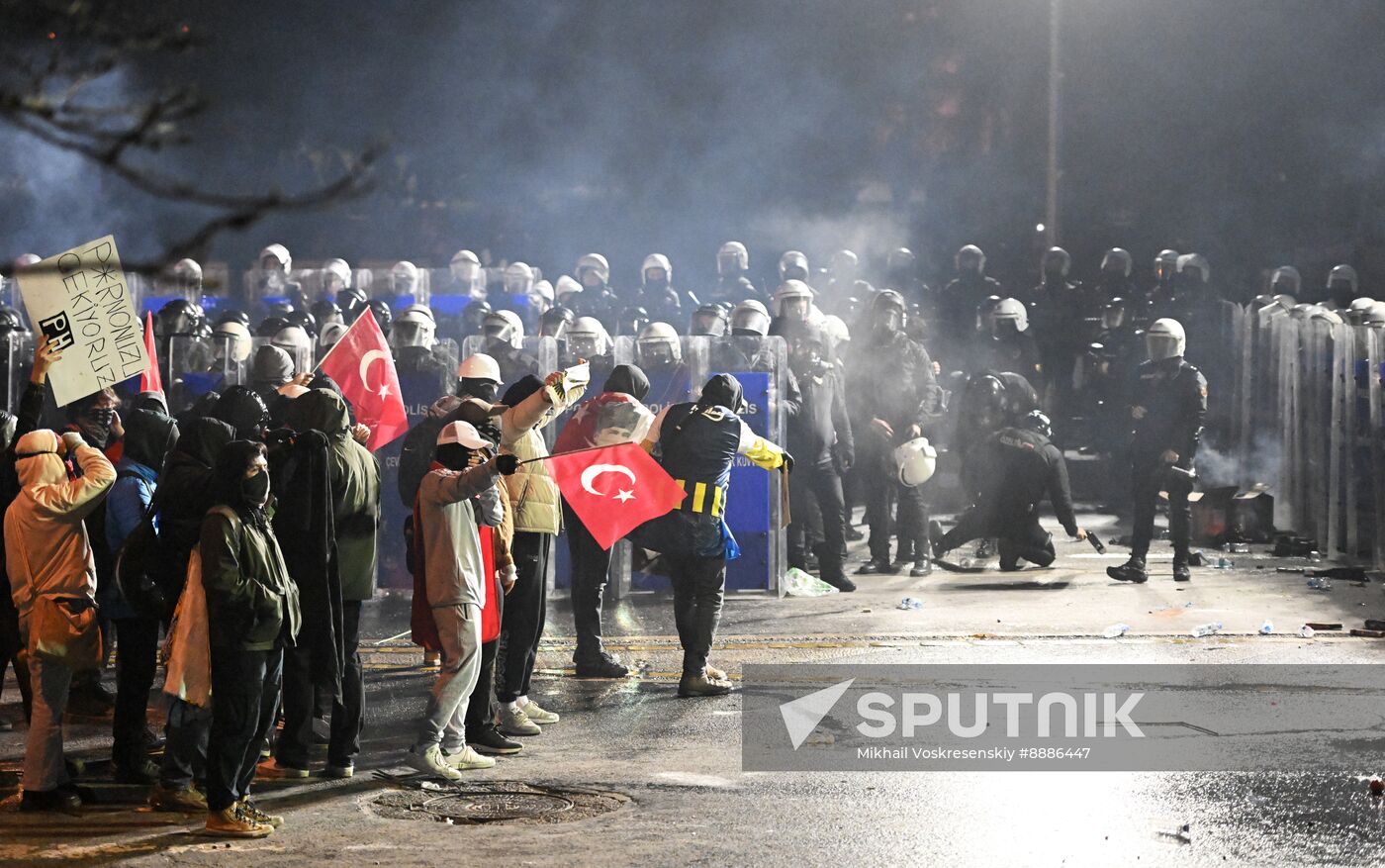 Turkey Opposition Arrest Protests