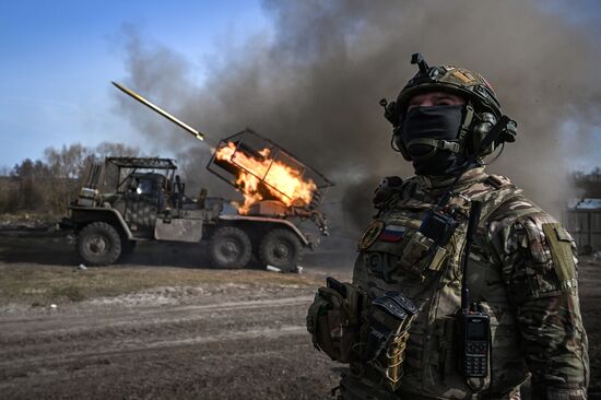 Russia Ukraine Kursk Attack Artillery Unit