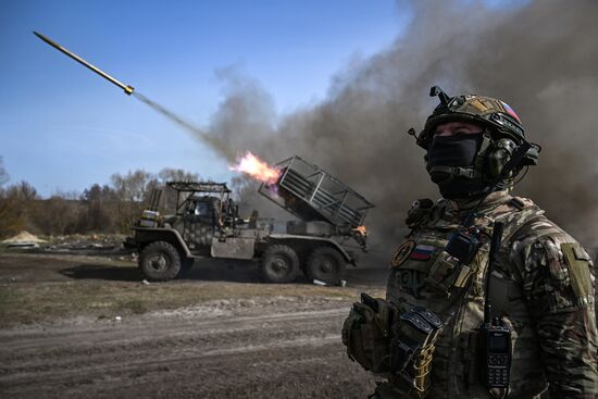 Russia Ukraine Kursk Attack Artillery Unit