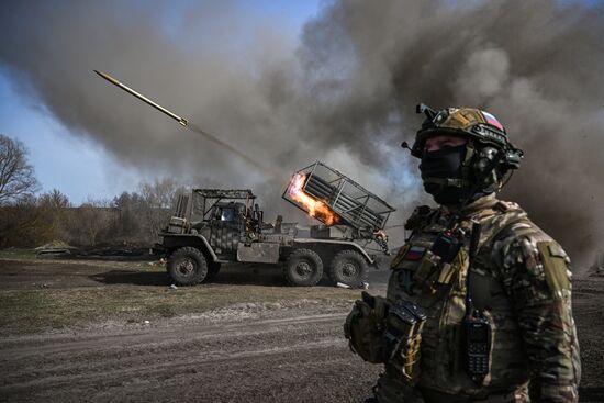 Russia Ukraine Kursk Attack Artillery Unit