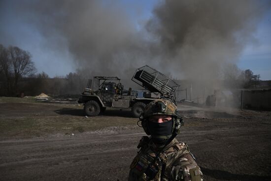 Russia Ukraine Kursk Attack Artillery Unit