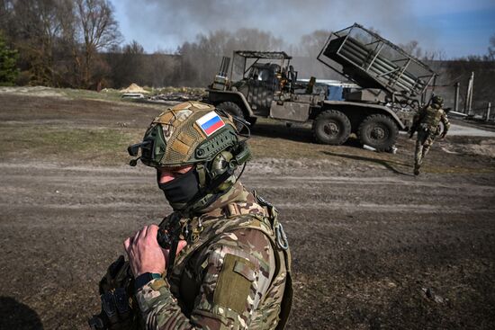 Russia Ukraine Kursk Attack Artillery Unit