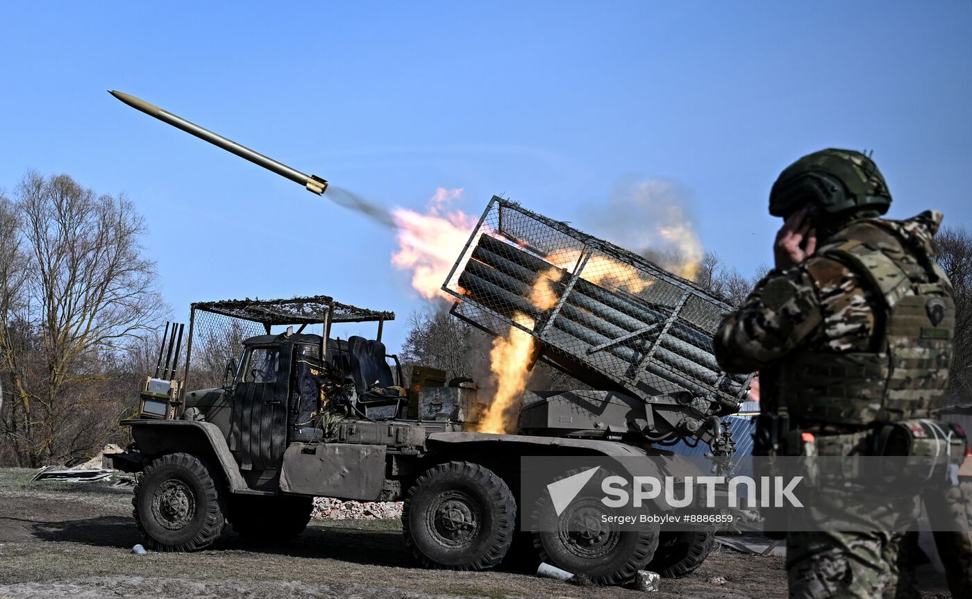 Russia Ukraine Kursk Attack Artillery Unit