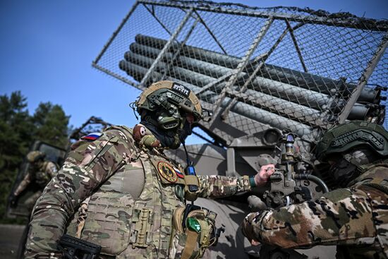 Russia Ukraine Kursk Attack Artillery Unit