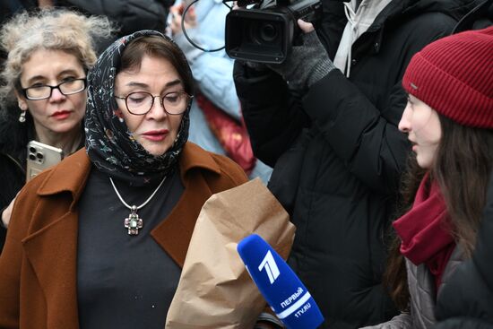 Russia Actress Golubkina Death