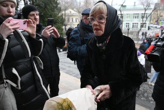 Russia Actress Golubkina Death