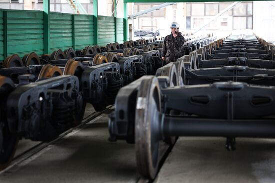 Russia Rail Car Building