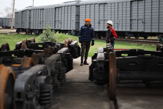 Russia Rail Car Building