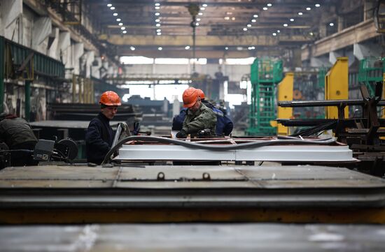 Russia Rail Car Building