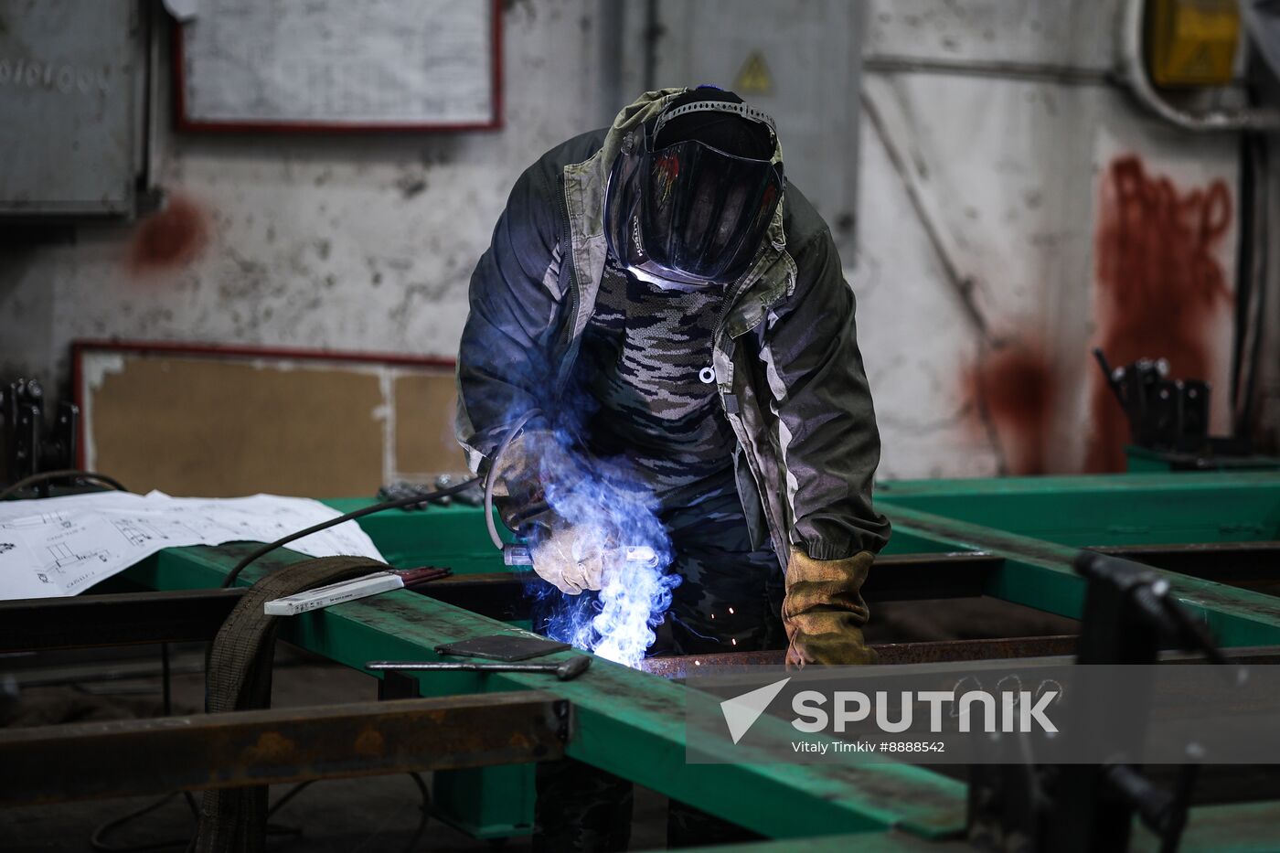Russia Rail Car Building