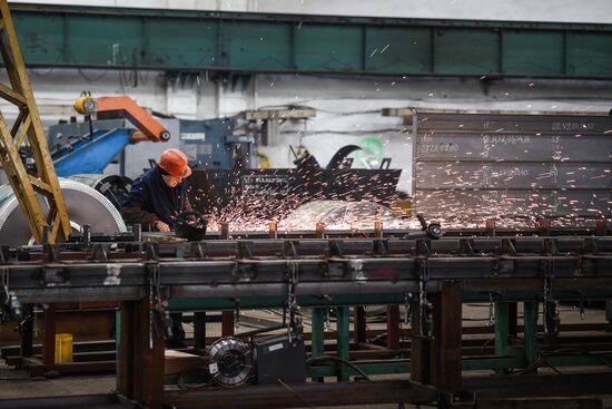 Russia Rail Car Building