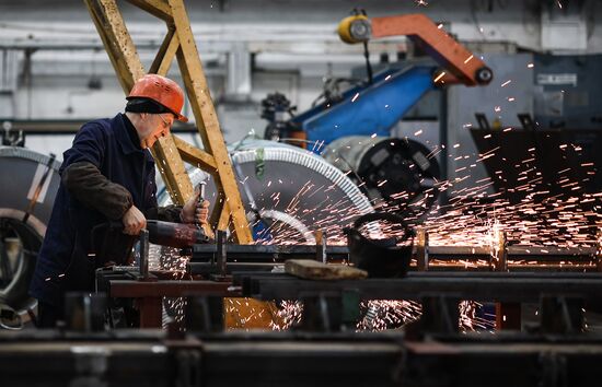 Russia Rail Car Building