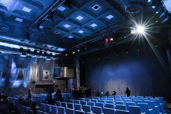 Russia Theatre 12 Workshop