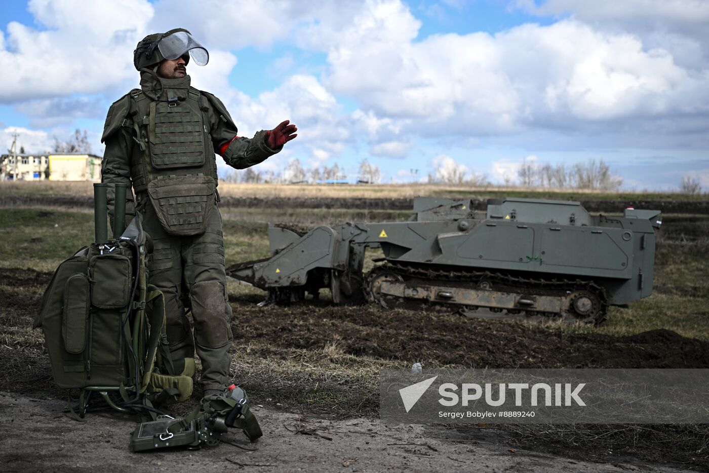 Russia Ukraine Kursk Attack Demining