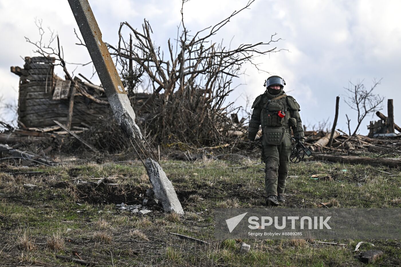Russia Ukraine Kursk Attack Demining
