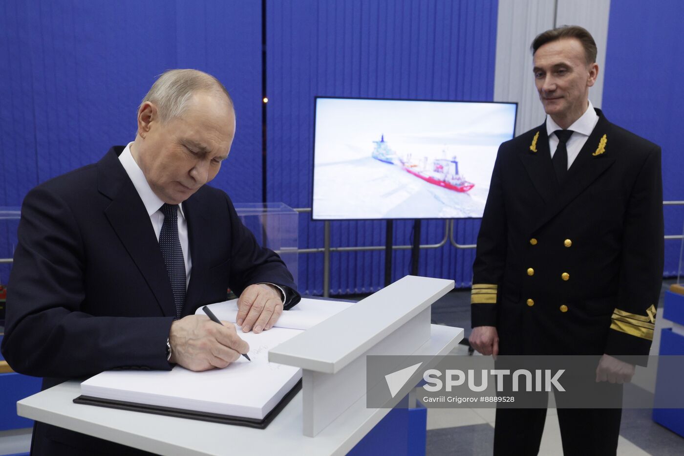 Russia Putin North Western Federal District