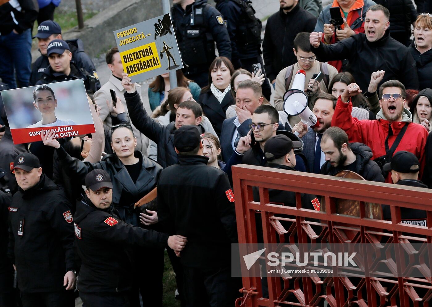 Moldova Gagauzia Head Trial