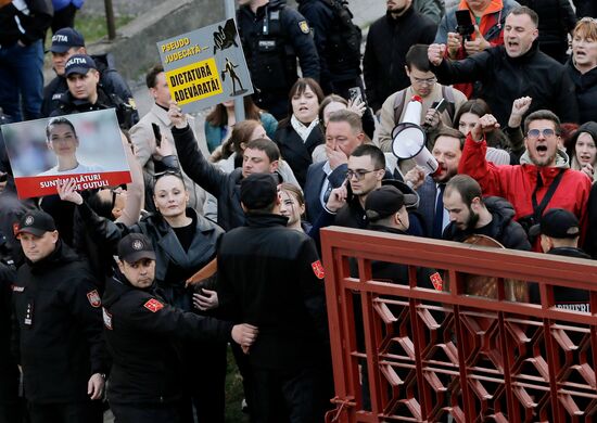 Moldova Gagauzia Head Trial