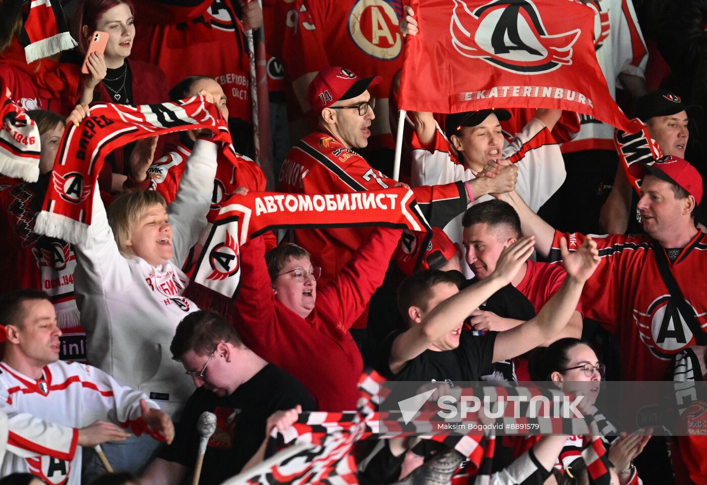 Russia Ice Hockey Kontinental League Ak Bars - Avtomobilist