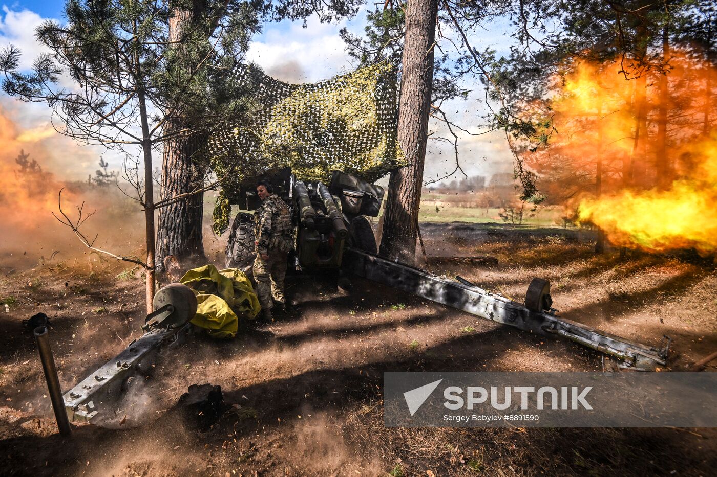 Russia Ukraine Kursk Attack Artillery Unit