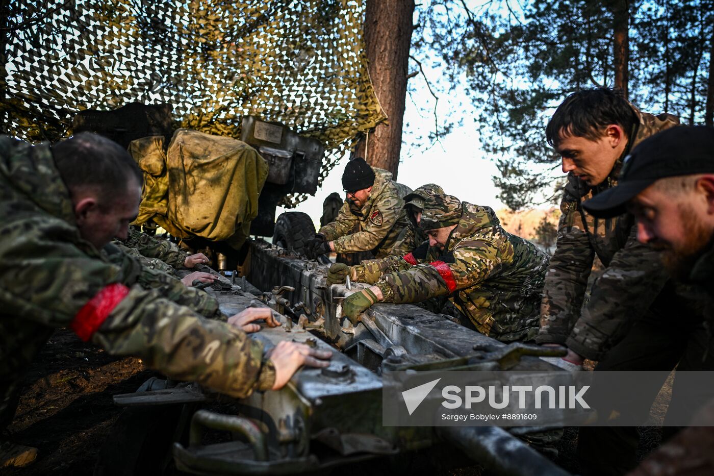 Russia Ukraine Kursk Attack Artillery Unit