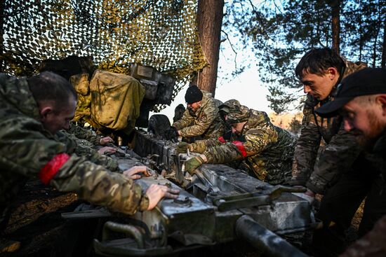 Russia Ukraine Kursk Attack Artillery Unit